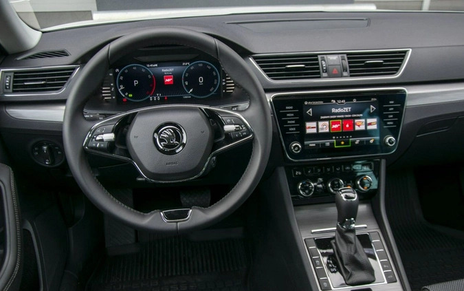 Skoda Superb cena 166500 przebieg: 5, rok produkcji 2023 z Opoczno małe 436